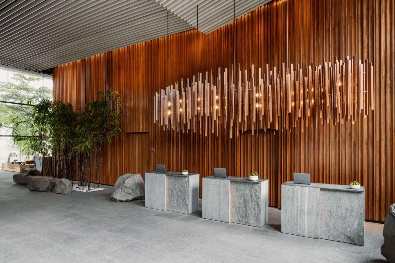 Hyatt Centric Kota Kinabalu Hotel Ngoại thất bức ảnh Reception