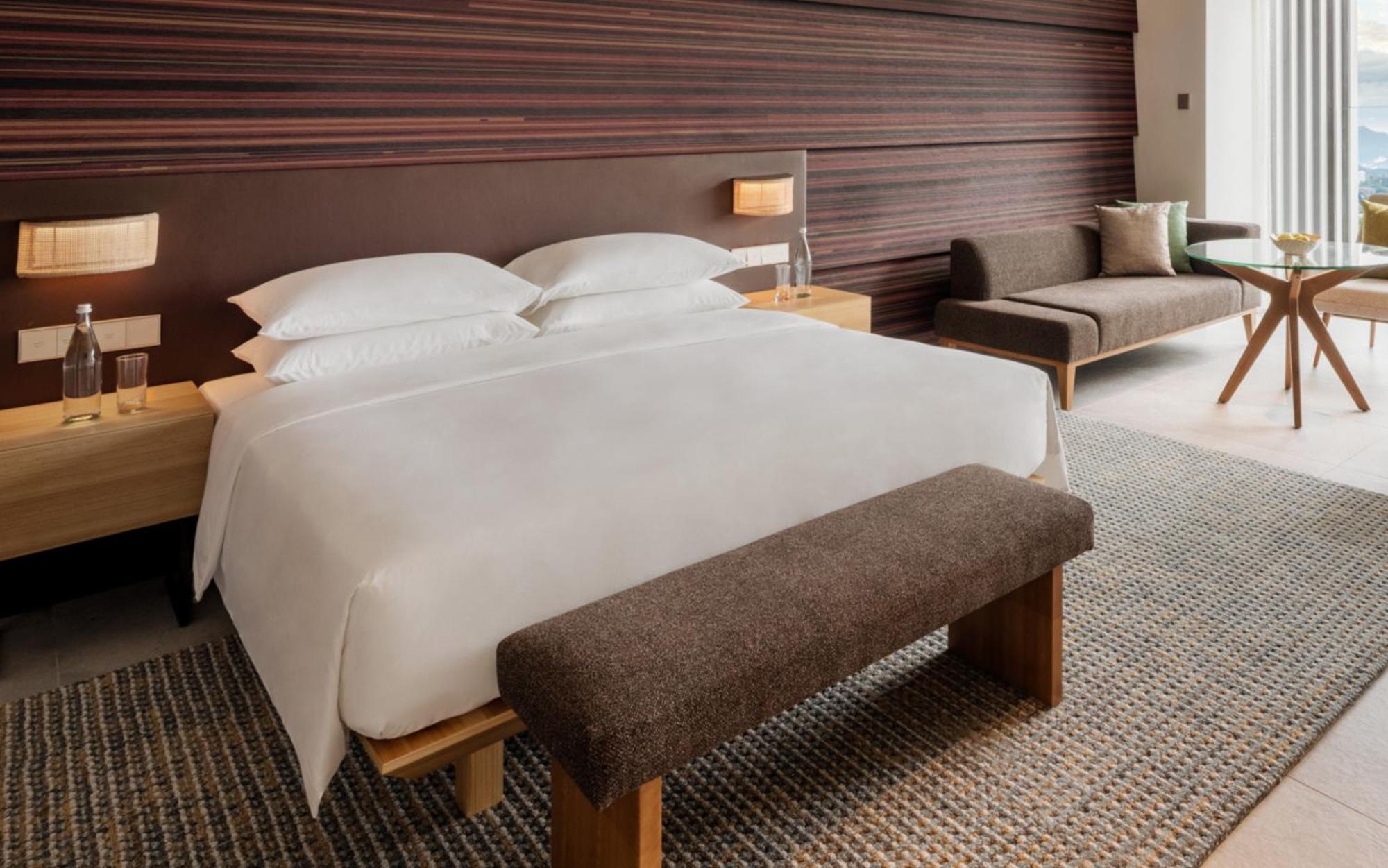Hyatt Centric Kota Kinabalu Hotel Ngoại thất bức ảnh A bedroom at the hotel