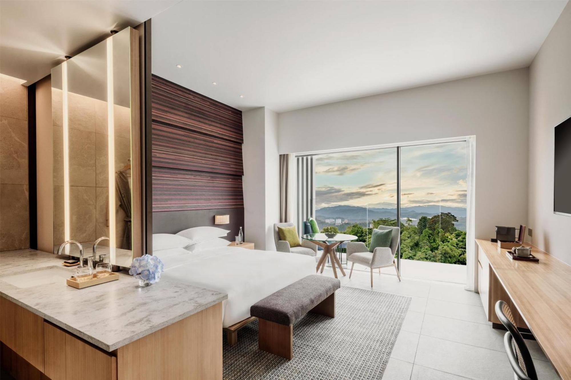 Hyatt Centric Kota Kinabalu Hotel Ngoại thất bức ảnh