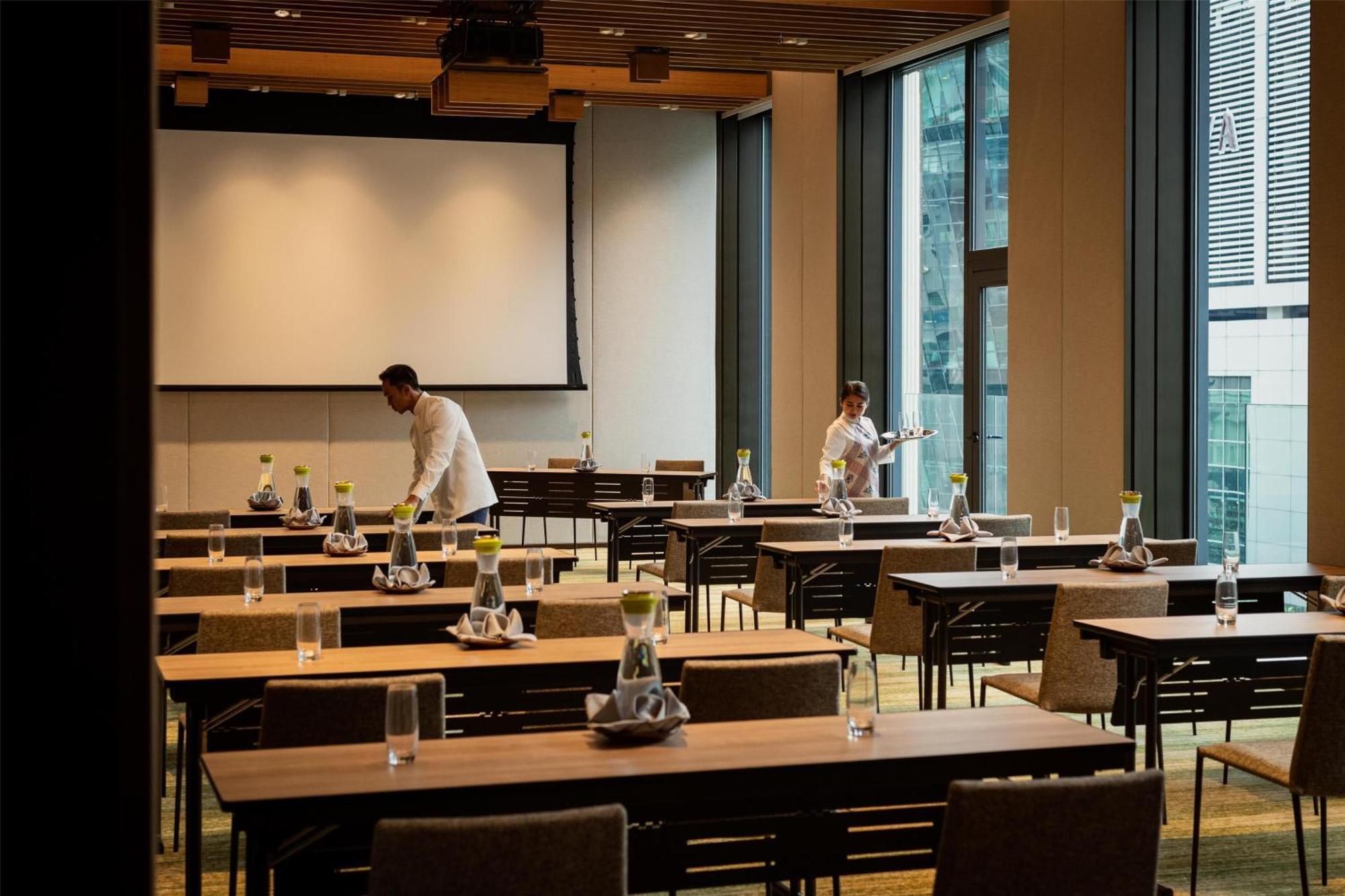 Hyatt Centric Kota Kinabalu Hotel Ngoại thất bức ảnh