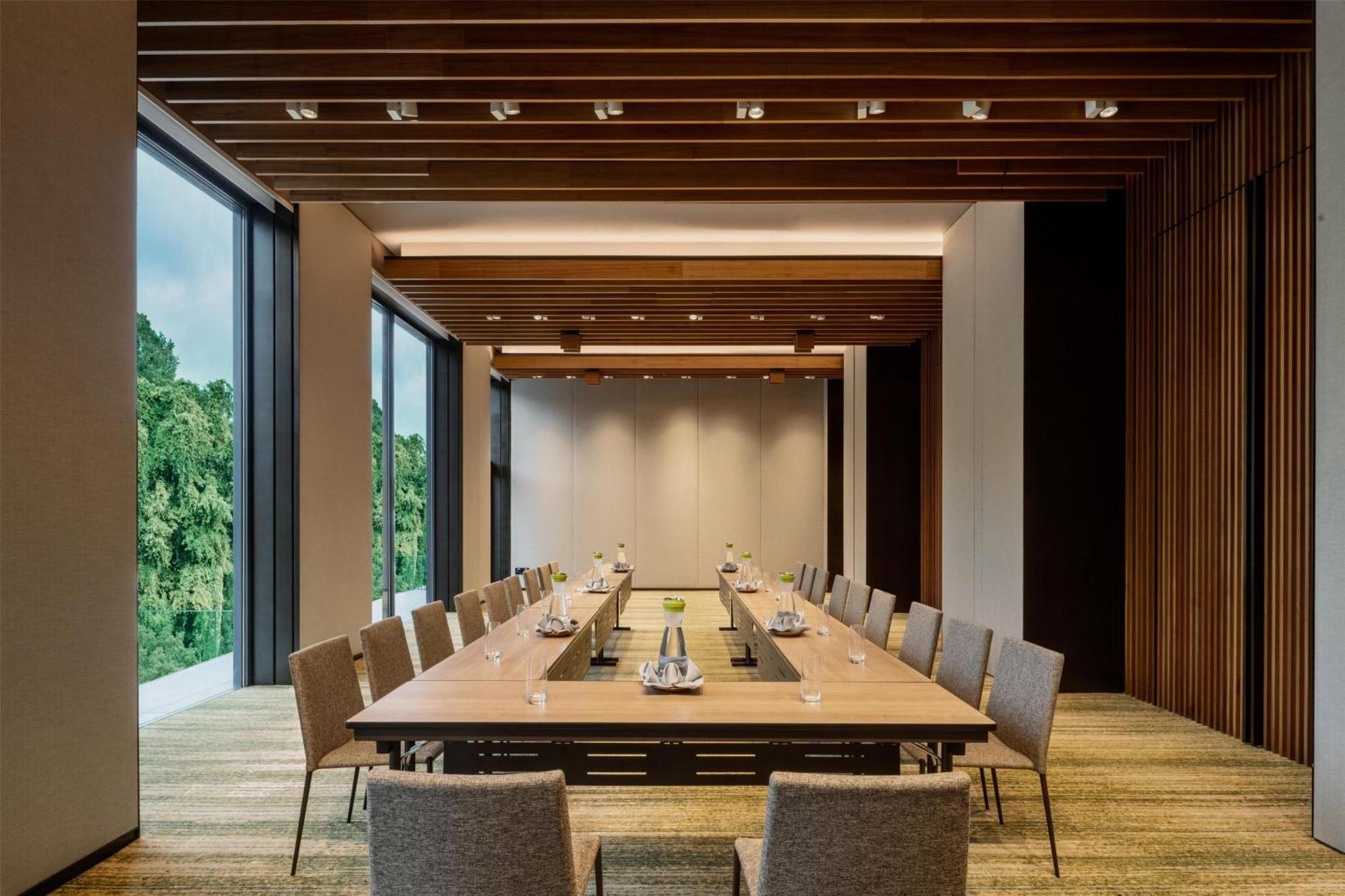 Hyatt Centric Kota Kinabalu Hotel Ngoại thất bức ảnh