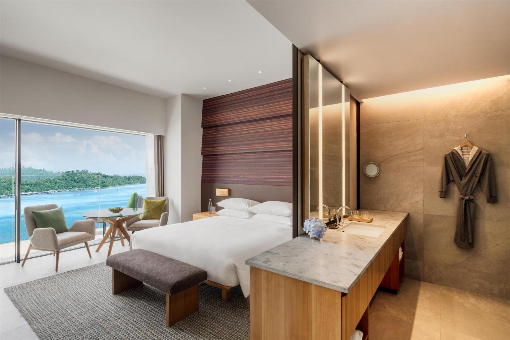 Hyatt Centric Kota Kinabalu Hotel Ngoại thất bức ảnh